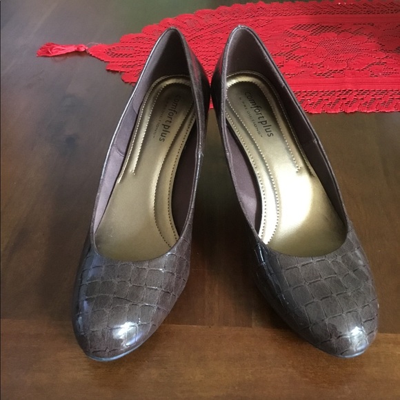 NWOT Comfort Plus brown heel shoes Size 11 - Picture 5 of 5